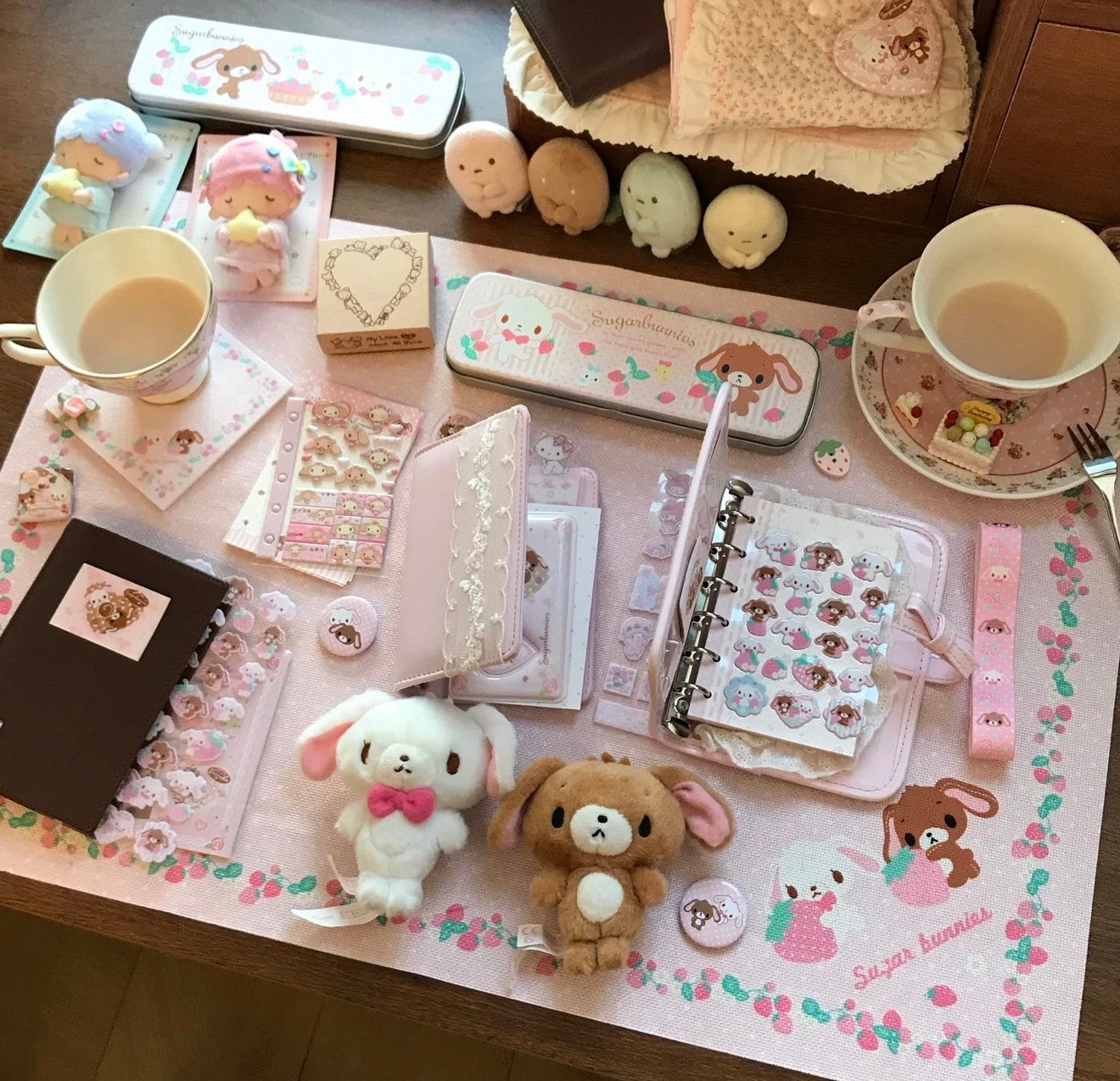 {homemade chestnut} strawberry sugarbunnies table cloth