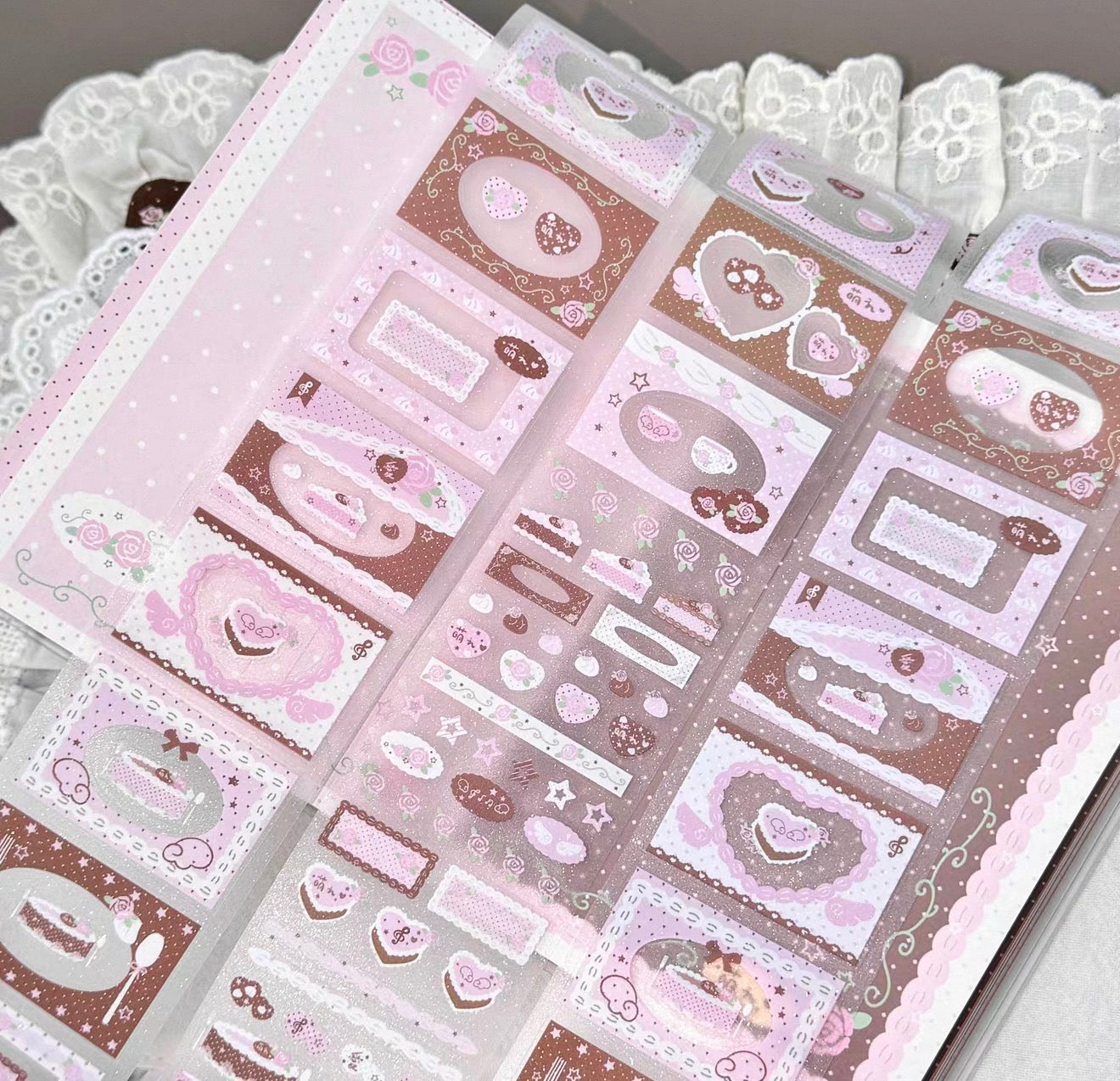 {pakupaku} rose cream kiss cut tape