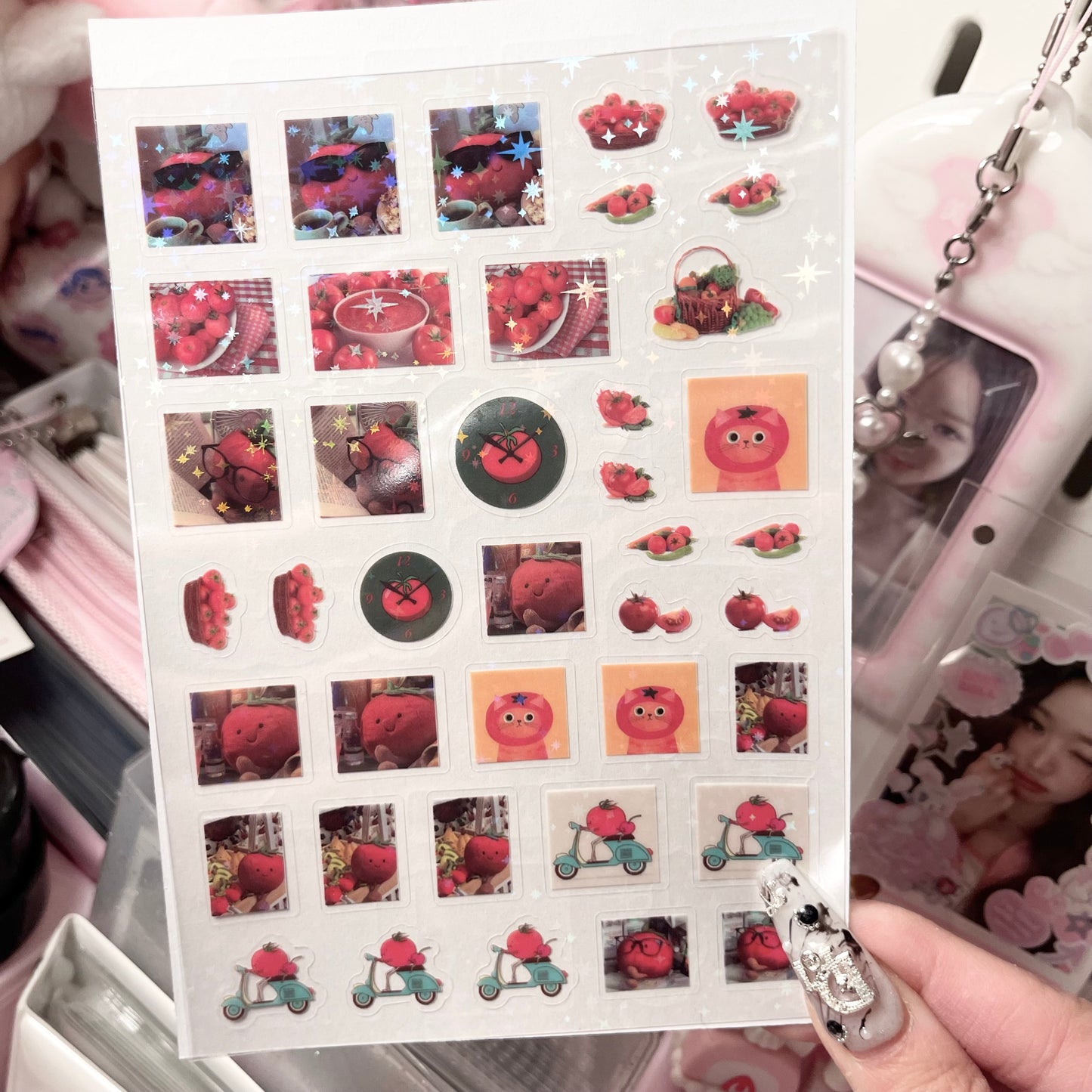 {HRTSTICKER} tomato panels