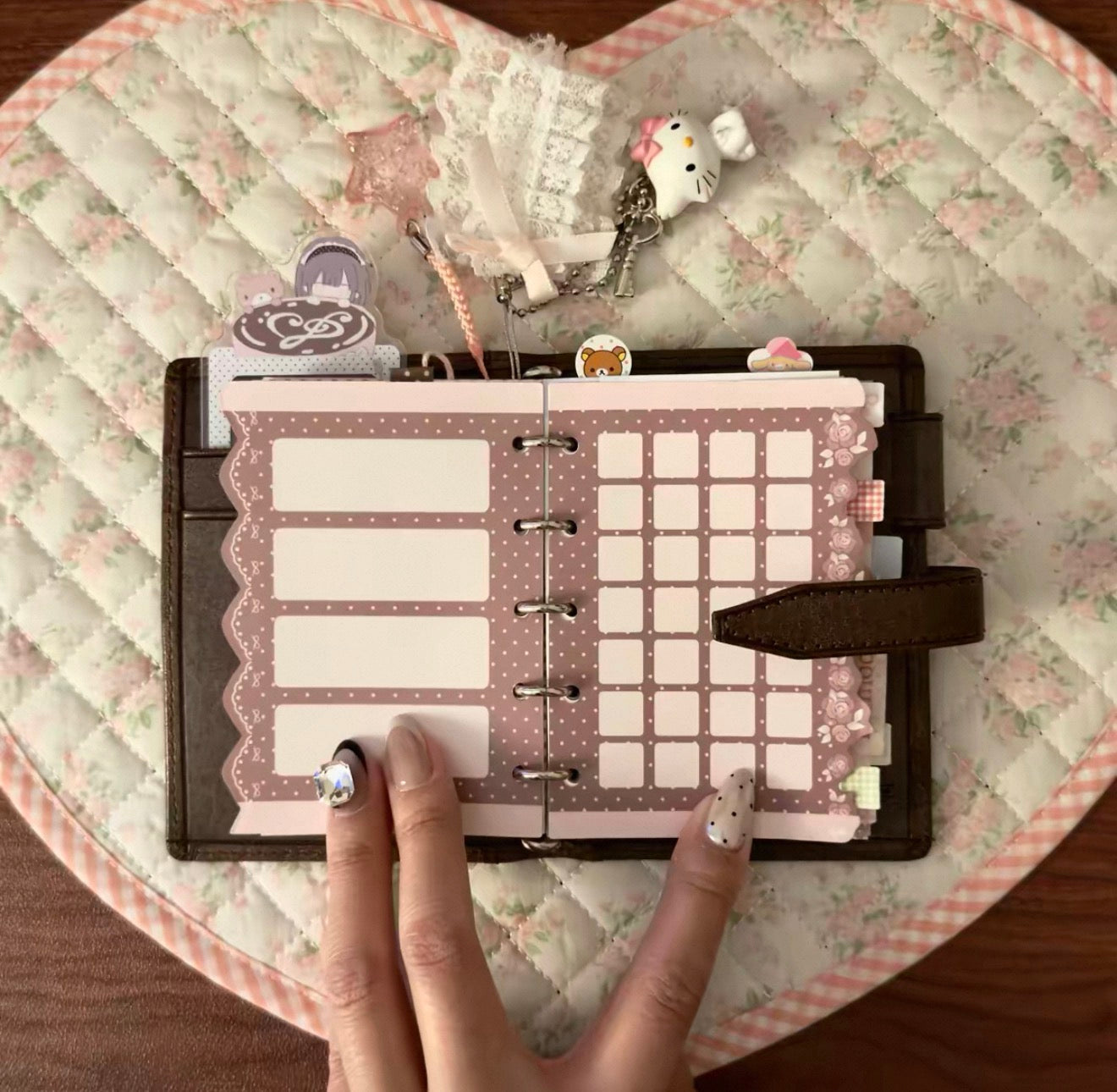 {nnocryy} m5/a7 chocolate rose and cream lace refill set