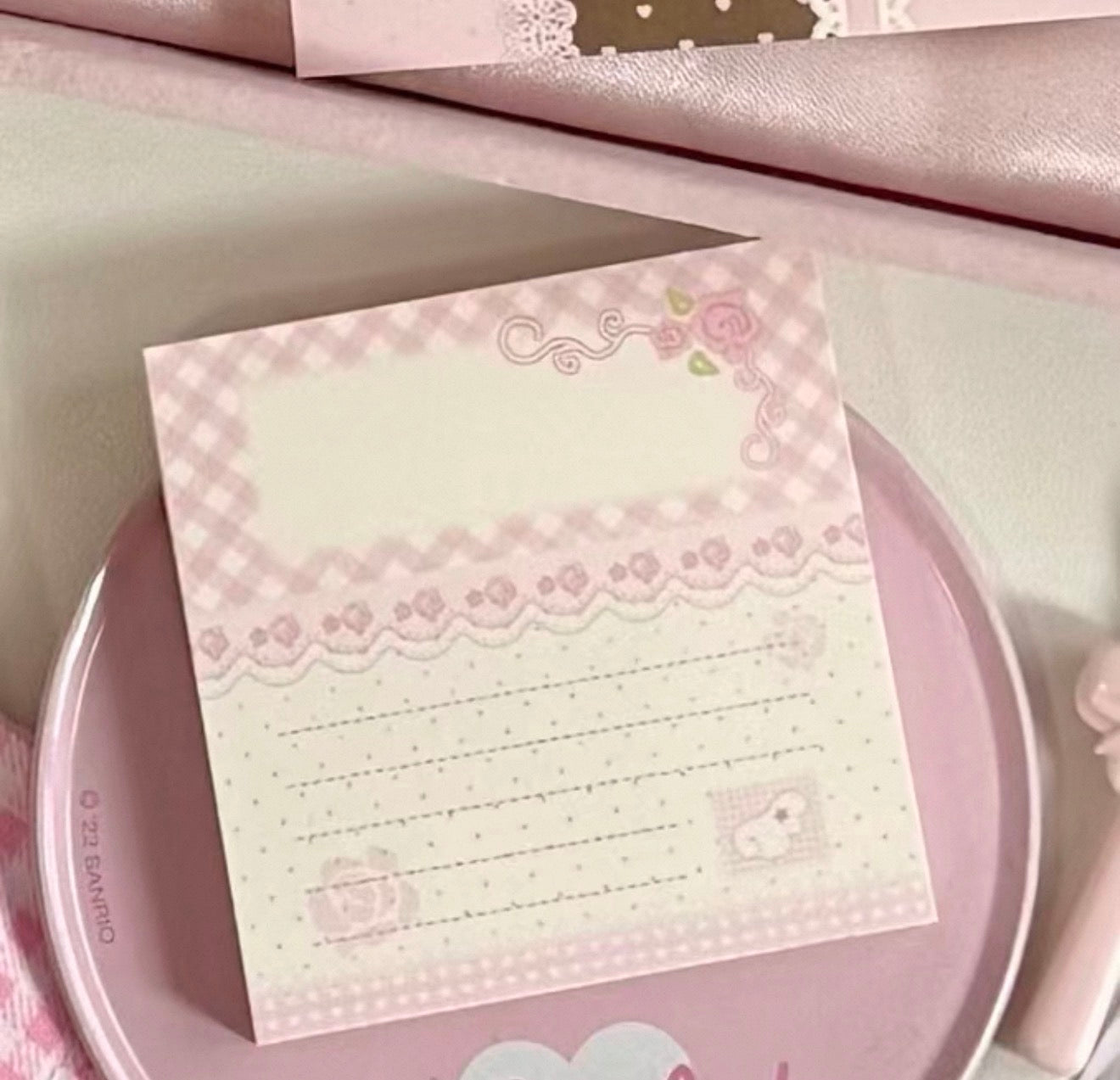{eating cookies} rose flower note