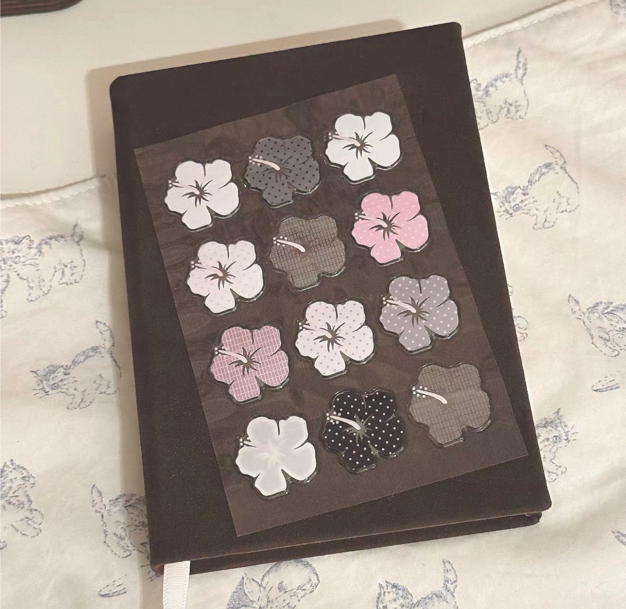 {pinkspark} hibiscus epoxy sticker