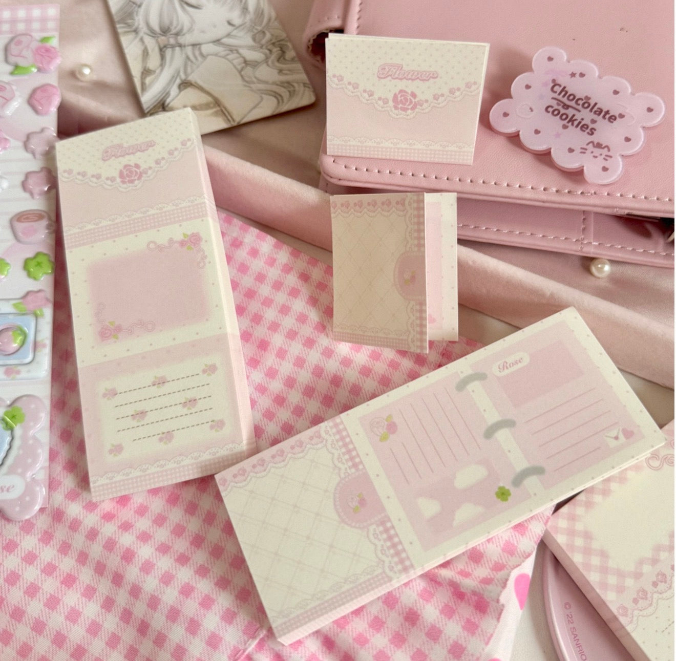 {eating cookies} rose flower note