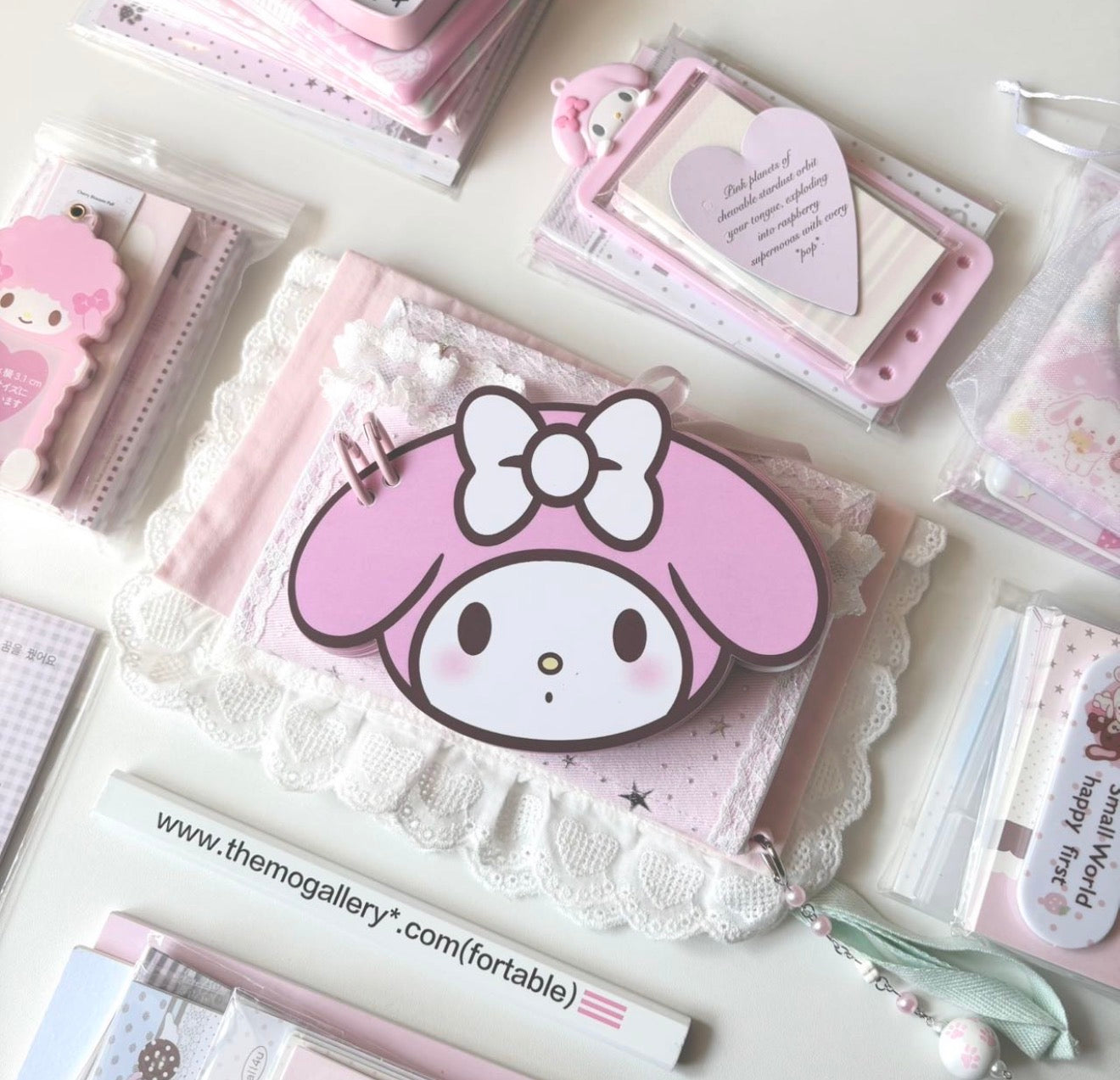 {c-贴纸书} 40p my melody shaped square sticker book