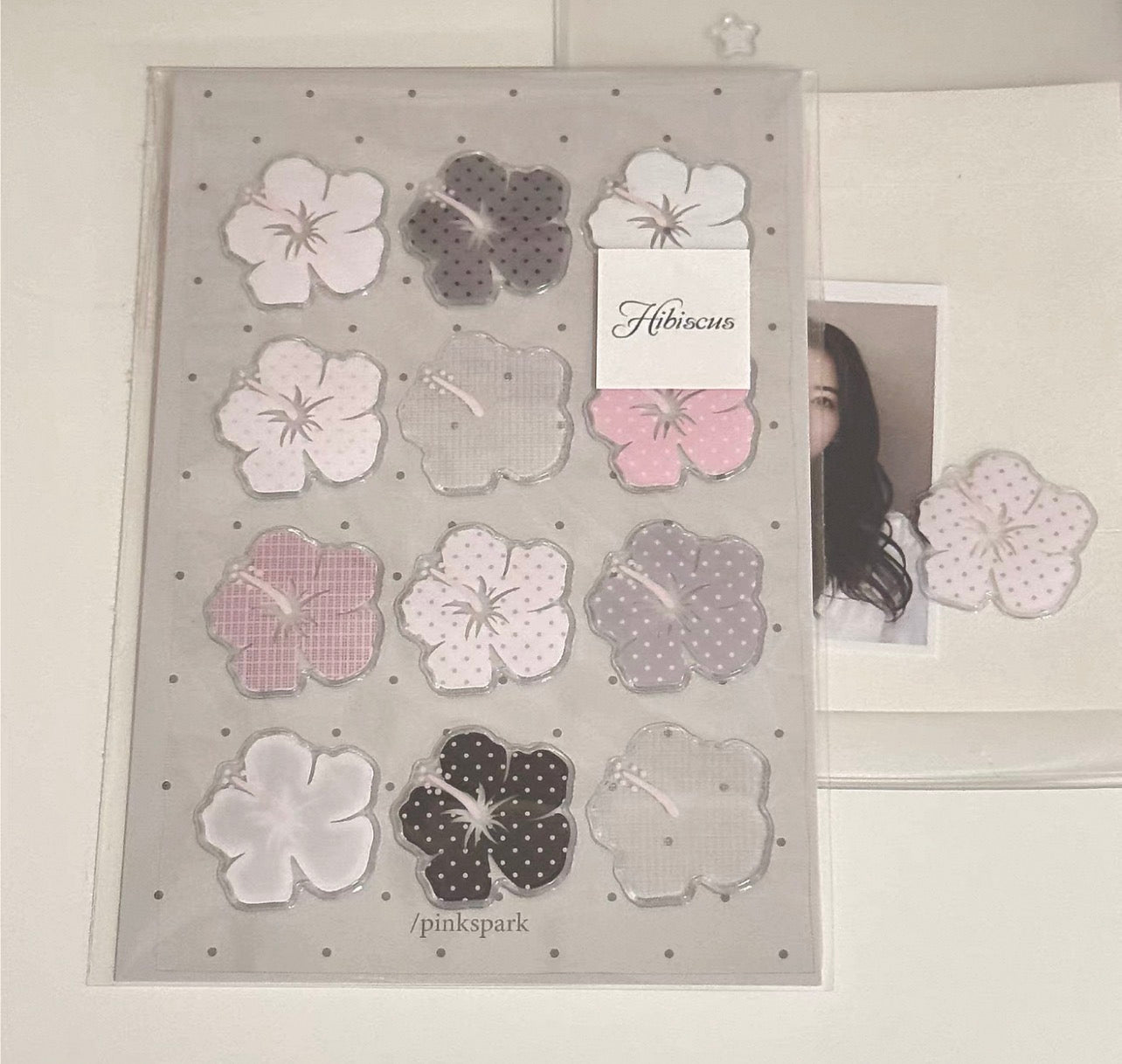 {pinkspark} hibiscus epoxy sticker