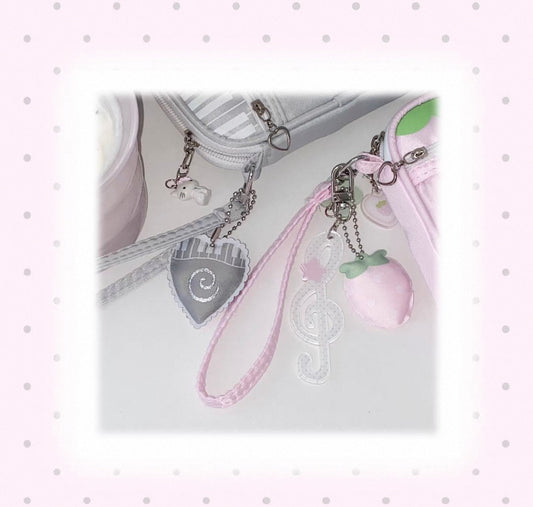 {becood} felt heart keychain