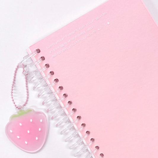 {pearly button} strawberry keyring