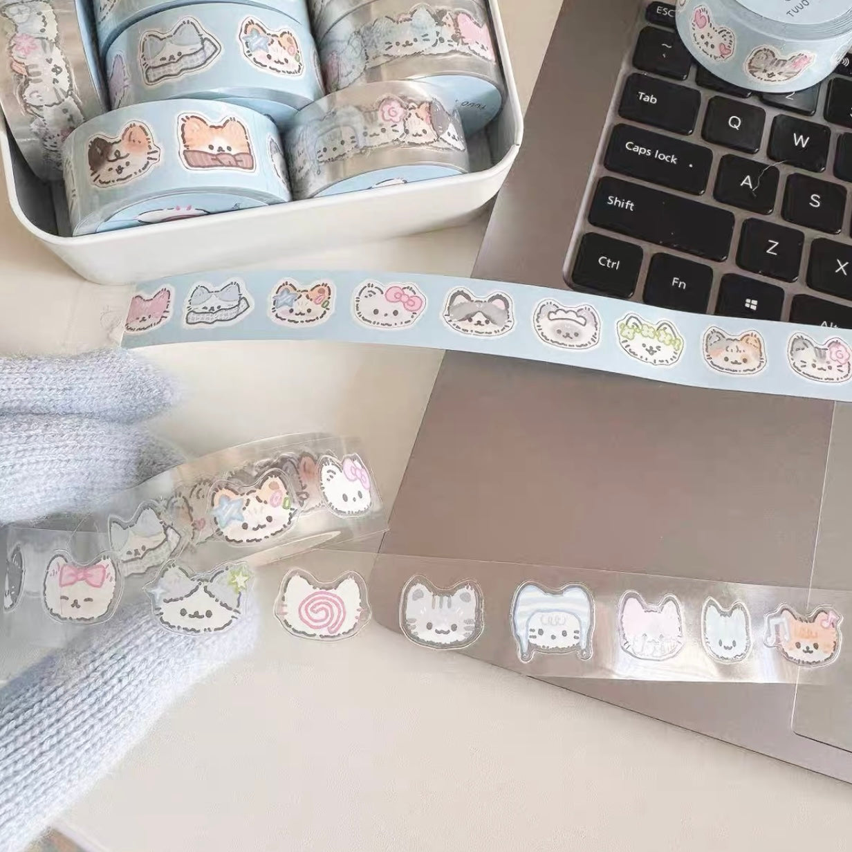 {TUUO} cat sticker roll