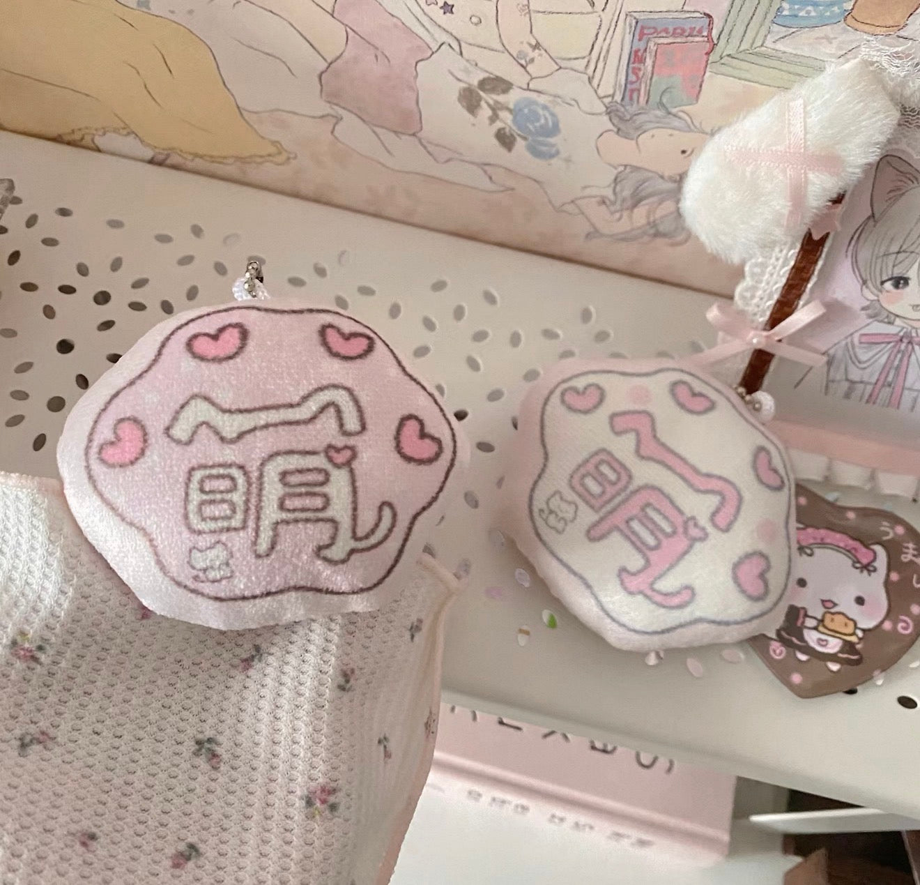 {heart bunny} pink pet paw plush pendant