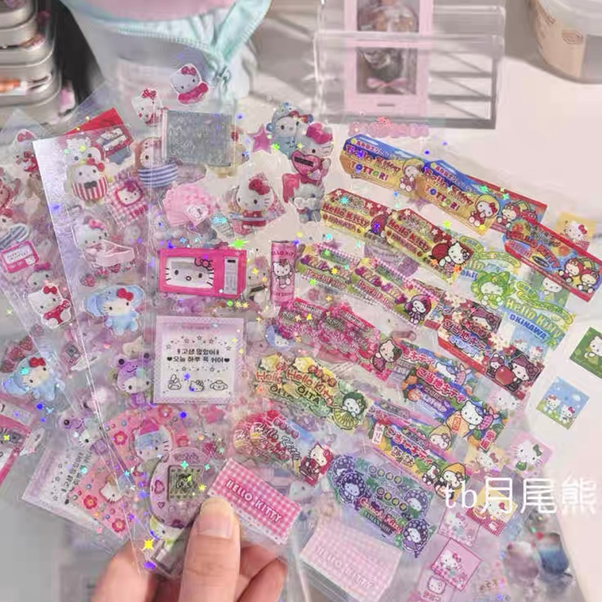 {HRTSEEKER} hello kitty holo stickers