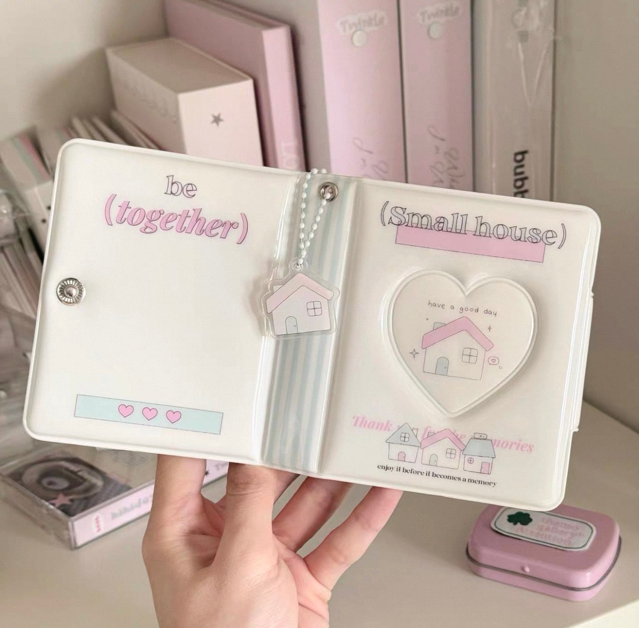 {ribbon shop} small house collect book