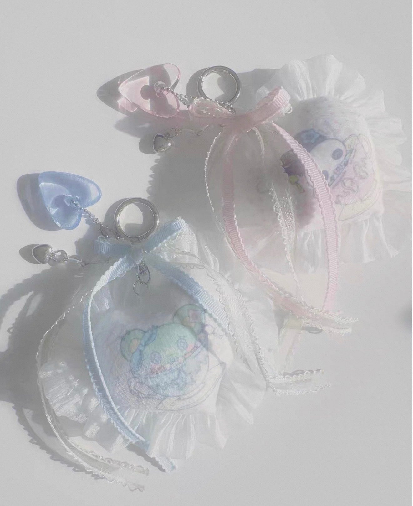 {paradise revolving restaurant} heart cotton lace pendant